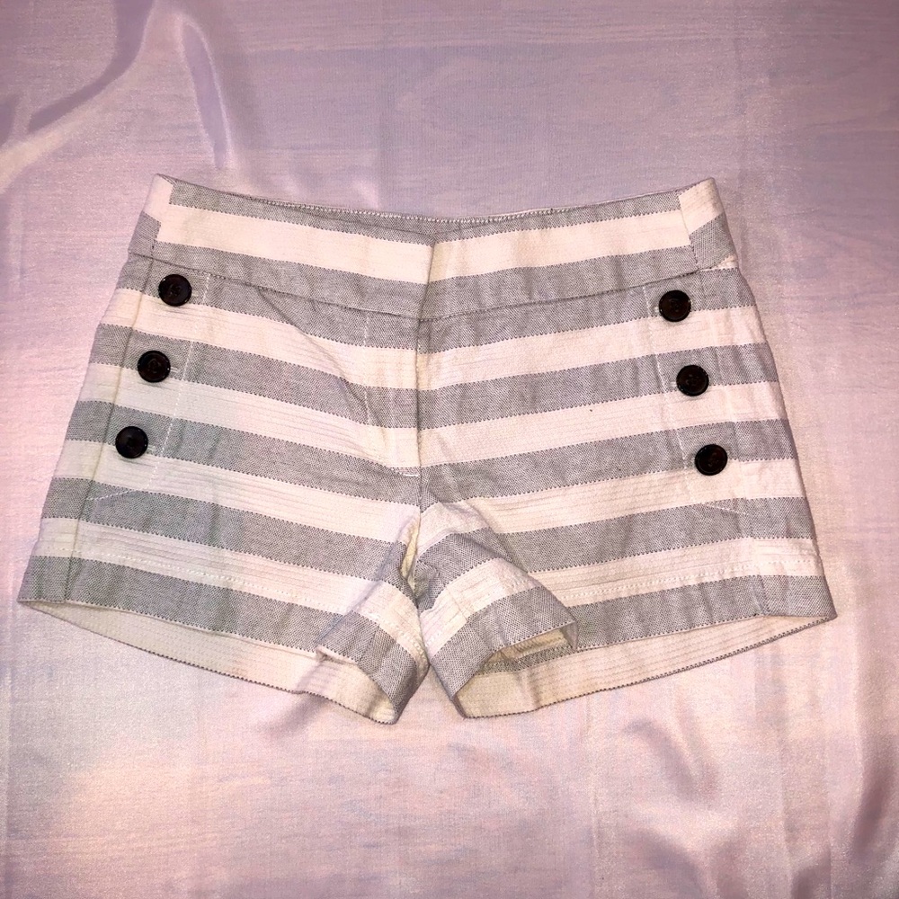 Ann Taylor Loft Size 00 Gray White Striped Shorts
